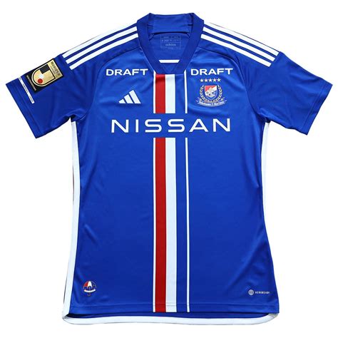 adidas 横浜